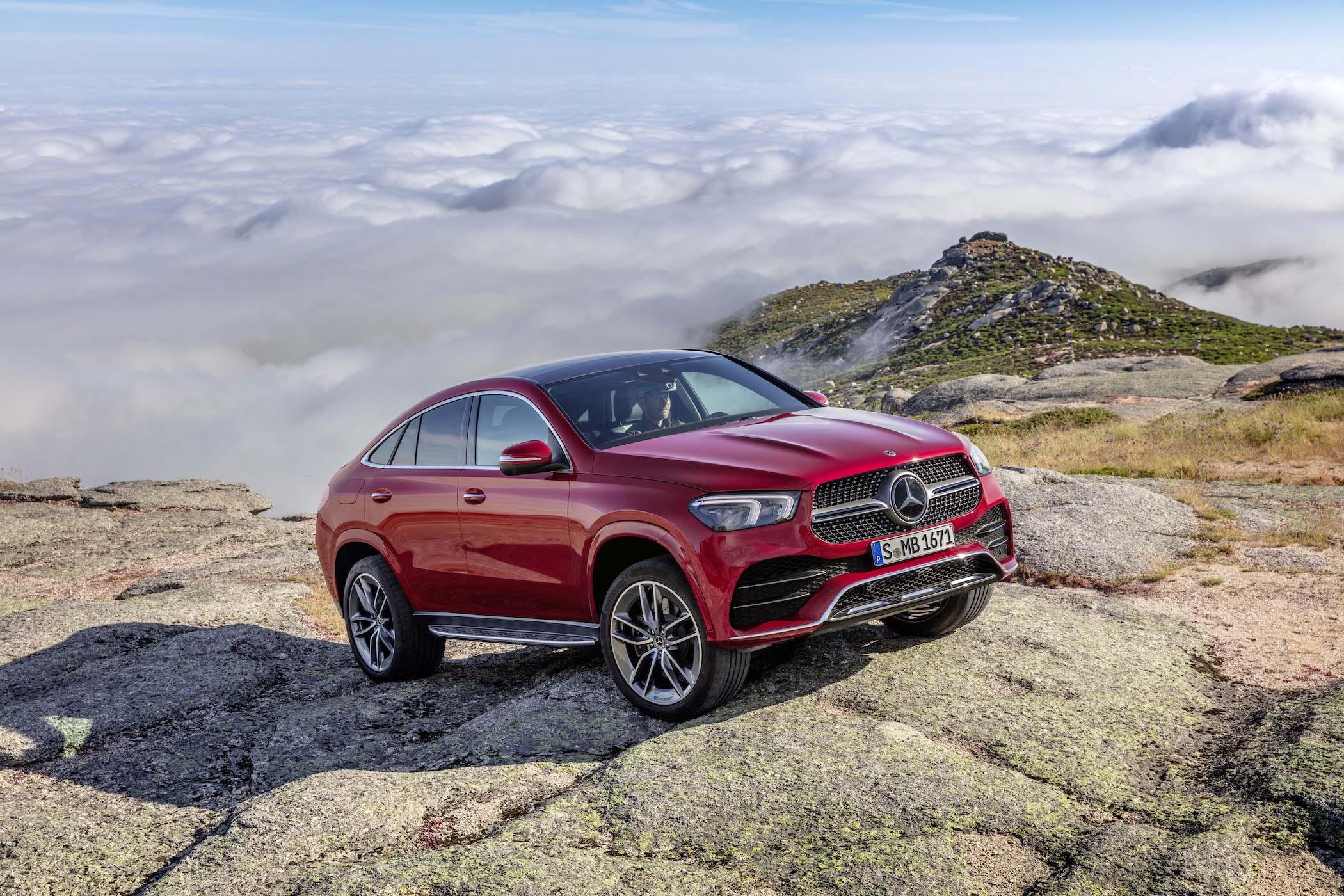red mercedes gle off-road